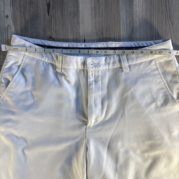 Travis Mathew Mens Golf Shorts Casual Stretch White Size 36 - Picture 4 of 10
